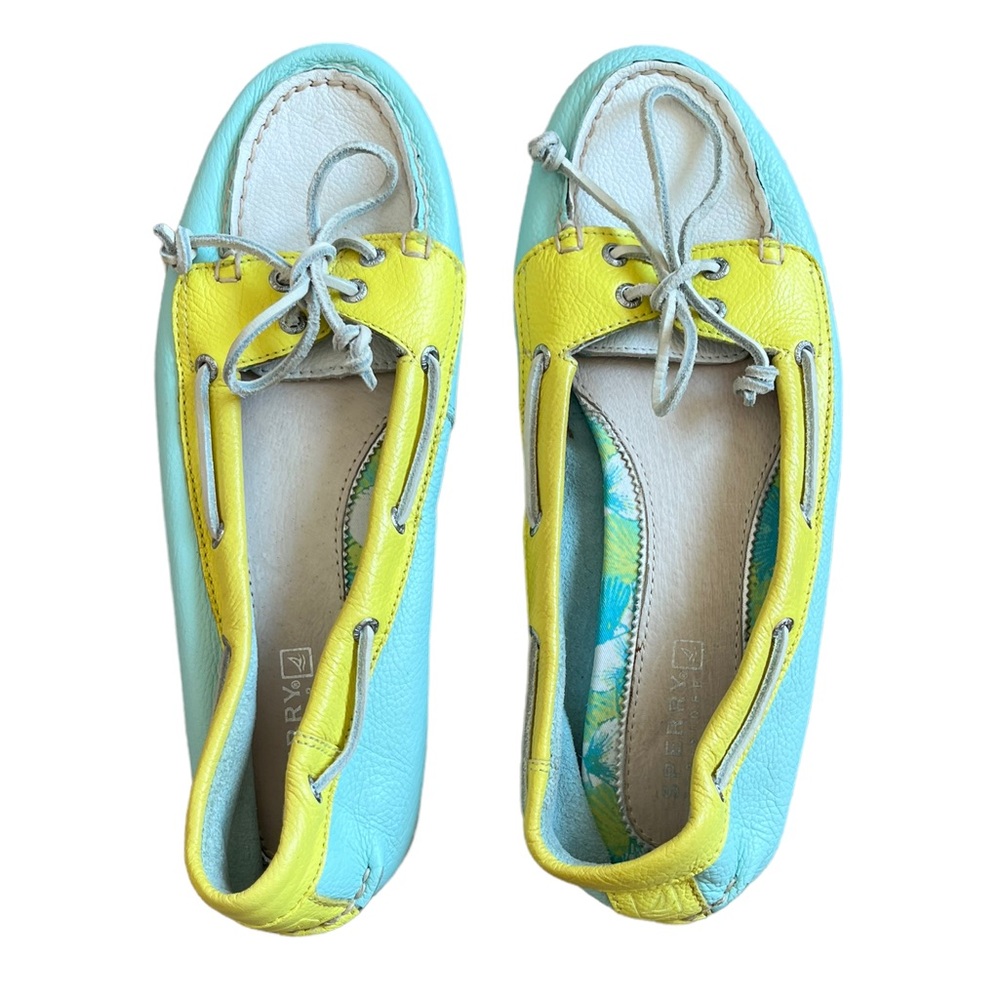 Sperry White, Blue & Yellow Boat Shoes | Women’s 7M